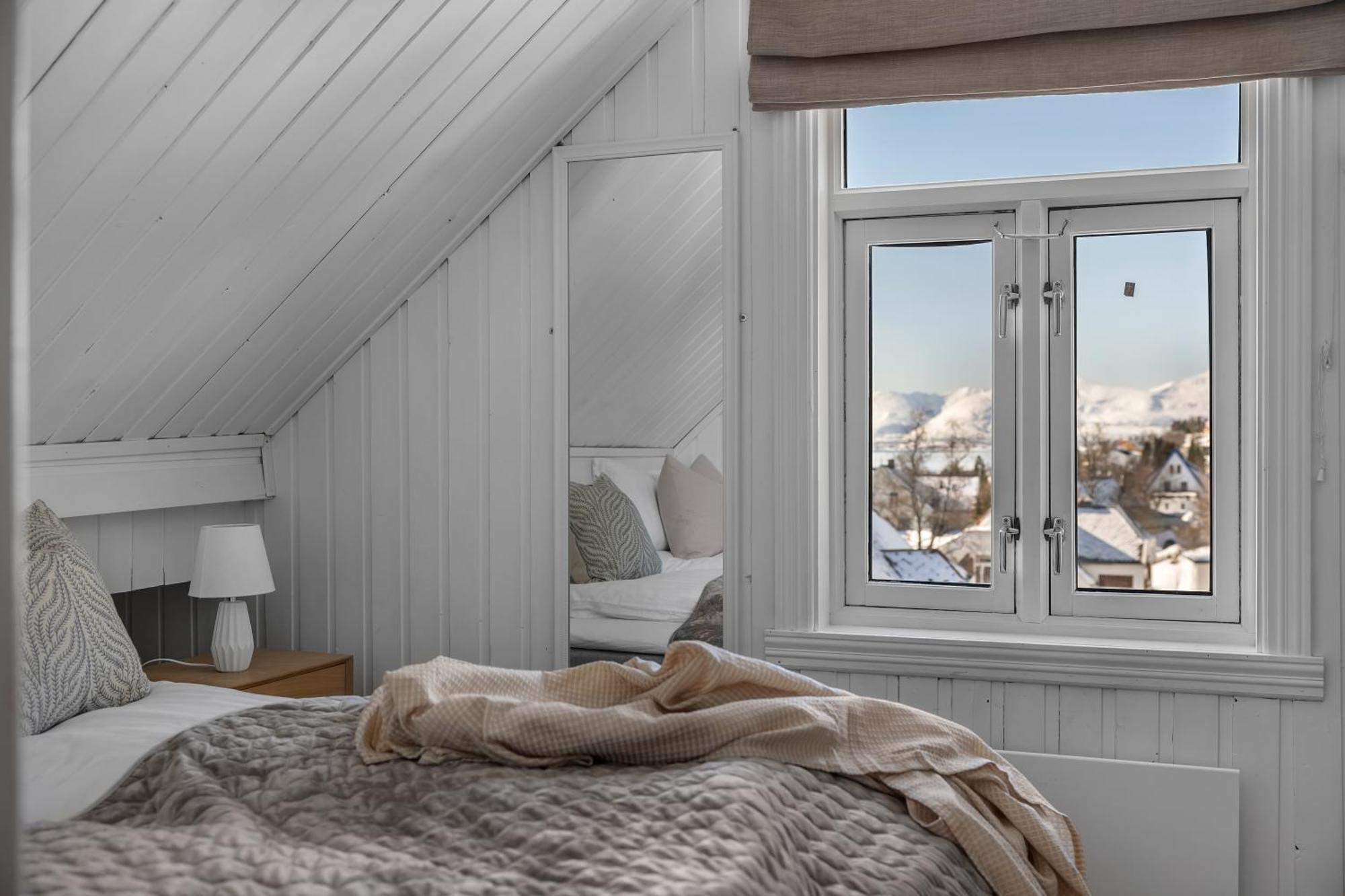 Cozy Central Loft Apartment With Amazing View Tromso Luaran gambar
