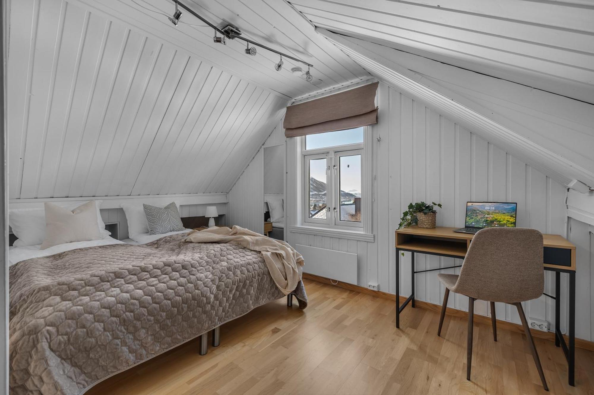 Cozy Central Loft Apartment With Amazing View Tromso Luaran gambar